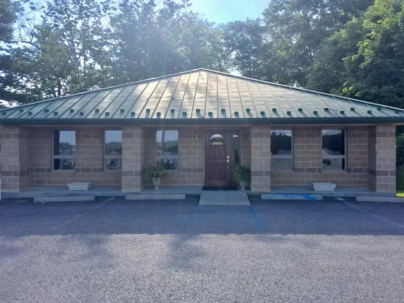 White Hall Dr Robert Flint, DDS