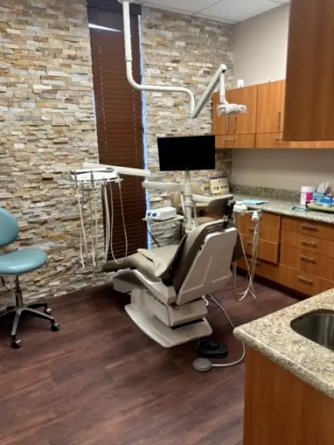  Baytown Zachary J. Holder, DDS