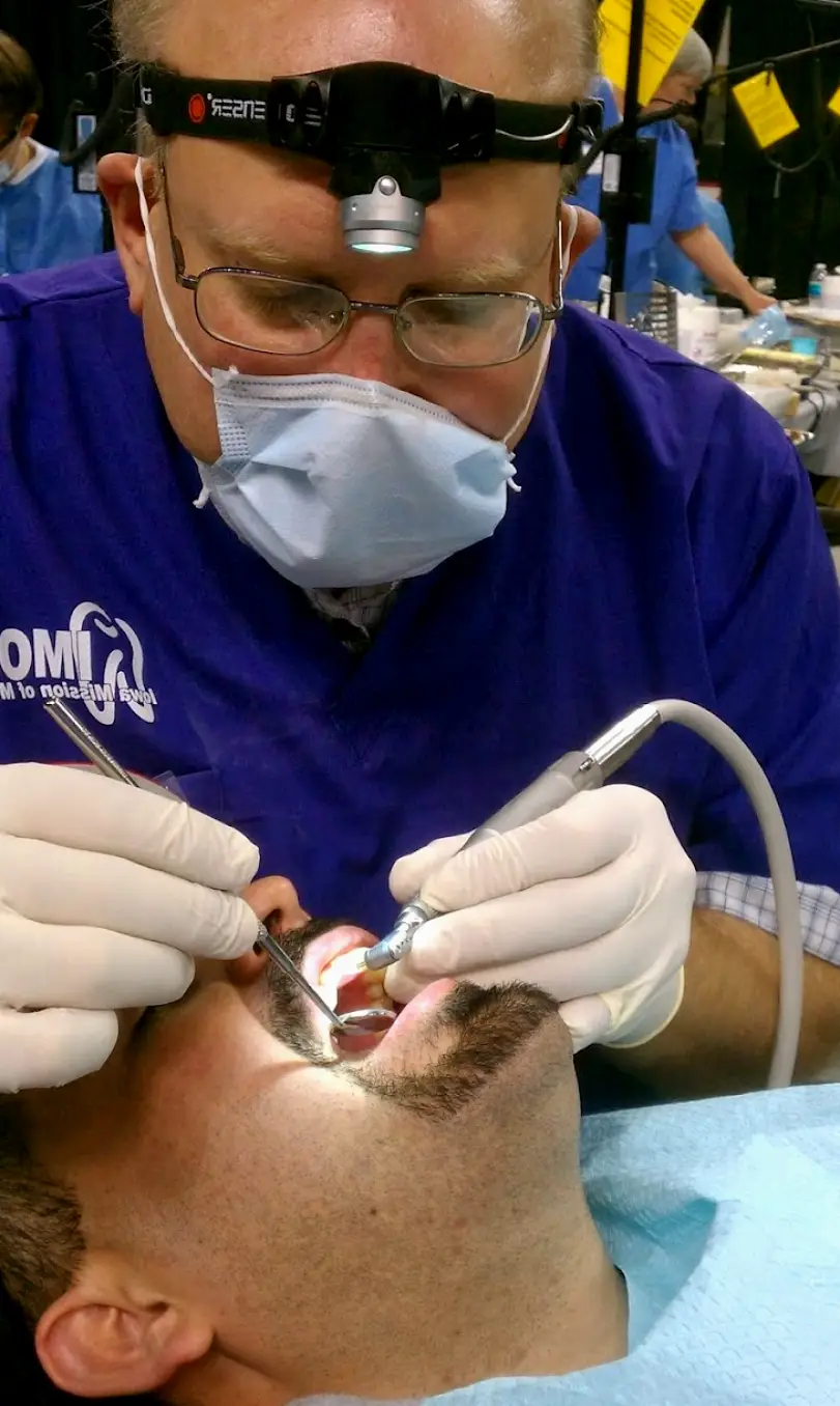 Lincoln Dr. Dennis C. Martin, DDS