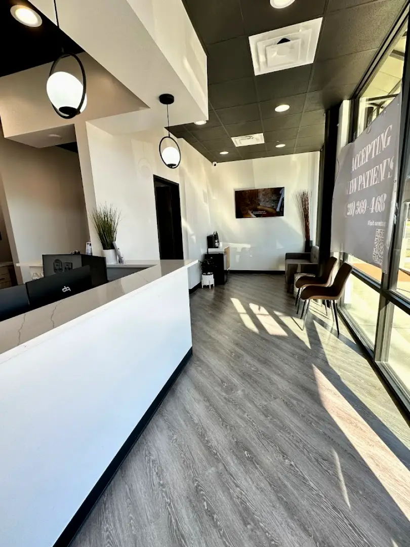 Rosharon Intricate Dentistry - Implant & Aesthetic Dentist
