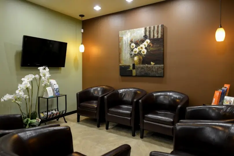 Long Beach Leila Zamiri DDS - 10th Street