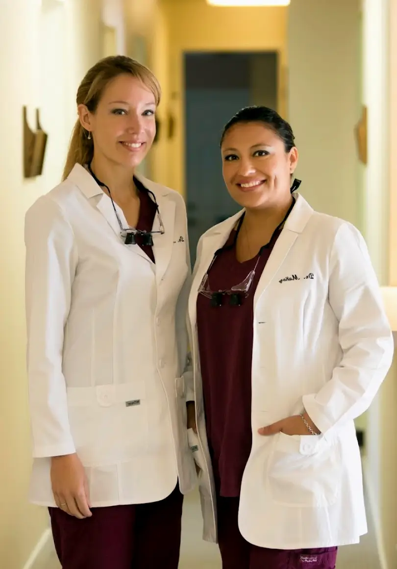  Monterey Vista Robles Dental Group: Dr. Linda C. Martin & Dr. Esmeralda Muñoz