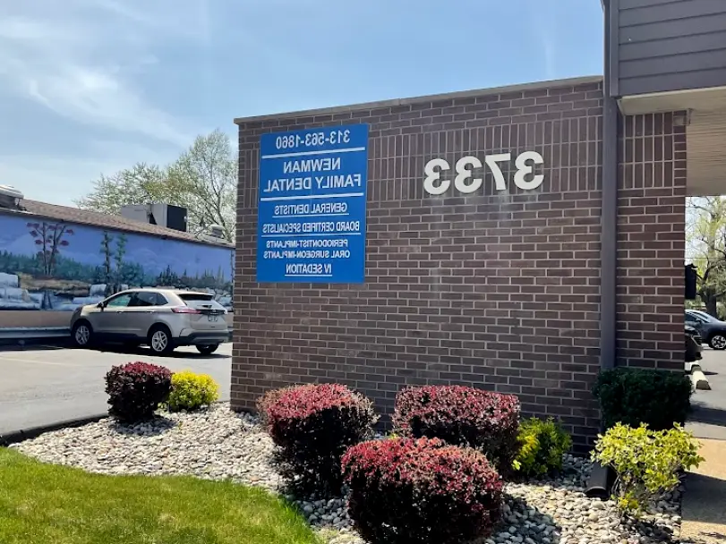  Dearborn Dr Christopher Clifford DDS