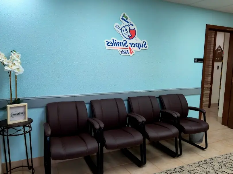 Plainview Super Smiles 4 Kids