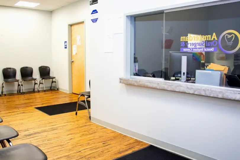 Amsterdam Oral Surgery & Dental Implant Center