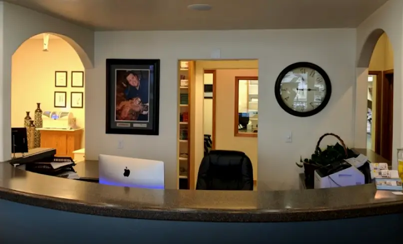 Spanish Fork Clark B. Hicken, DDS: Main Plaza Dental