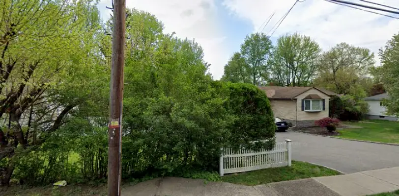 Cresskill Lee Charlotte DDS