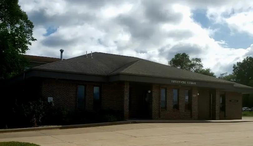 Cedar Rapids Northeast Family Dentistry: Greif Steven P DDS