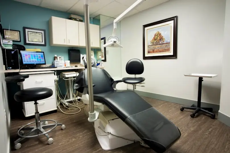  Cleveland Hudec Dental