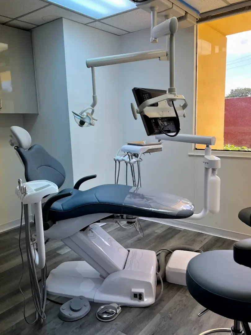 Dentist of Aventura