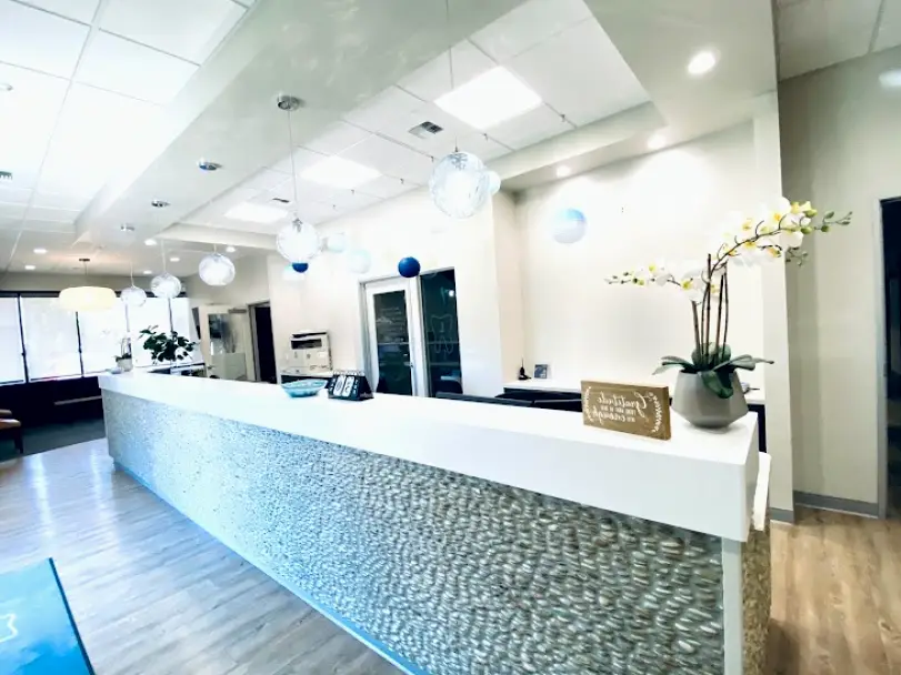  Le Dental Care of Elk Grove