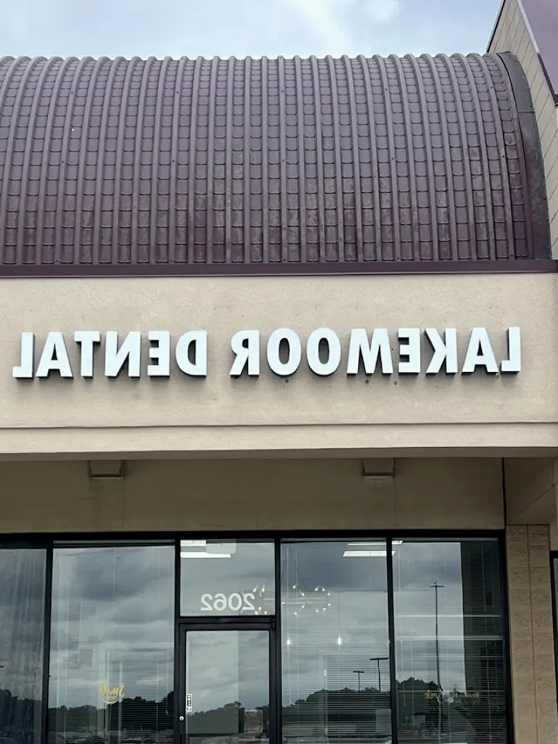 McHenry Lakemoor Dental on Route 31