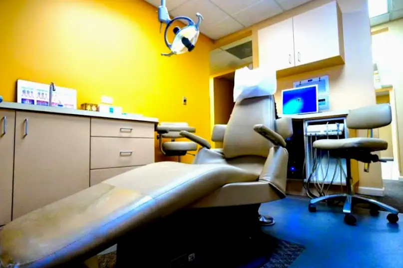 Roselle Dr. Omar Alramli, DDS