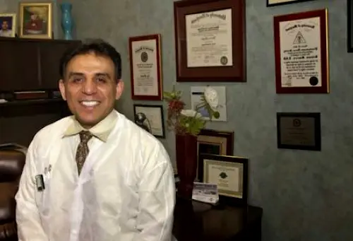  Bethesda Ben Manesh, DDS