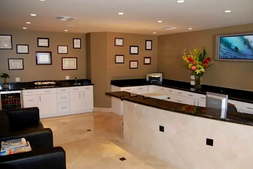 San Clemente Dr. Wyatt D. Simons, DDS