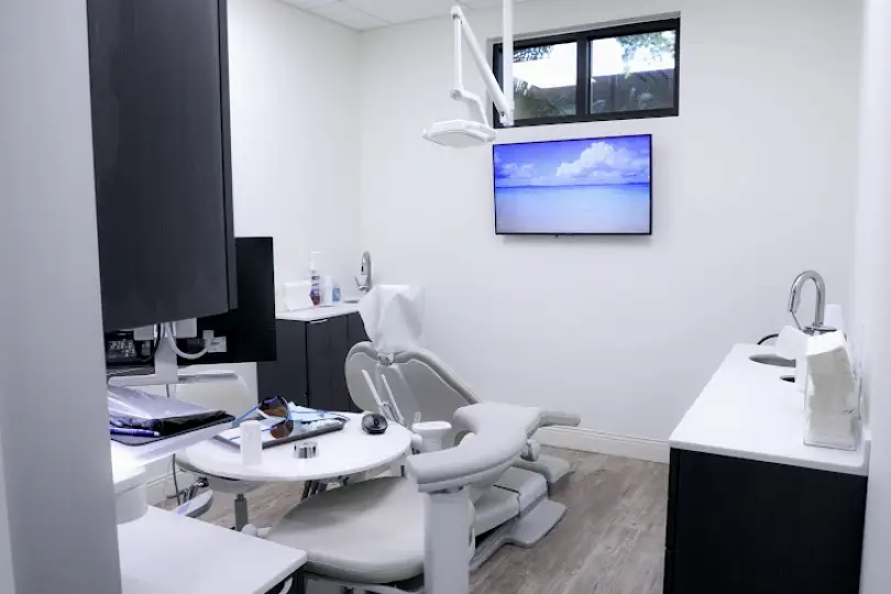  Tampa Dentistry On Swann