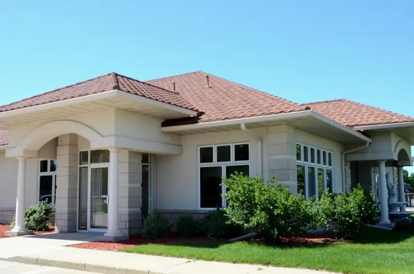 Waukee Lisa R. Kurtz, DDS