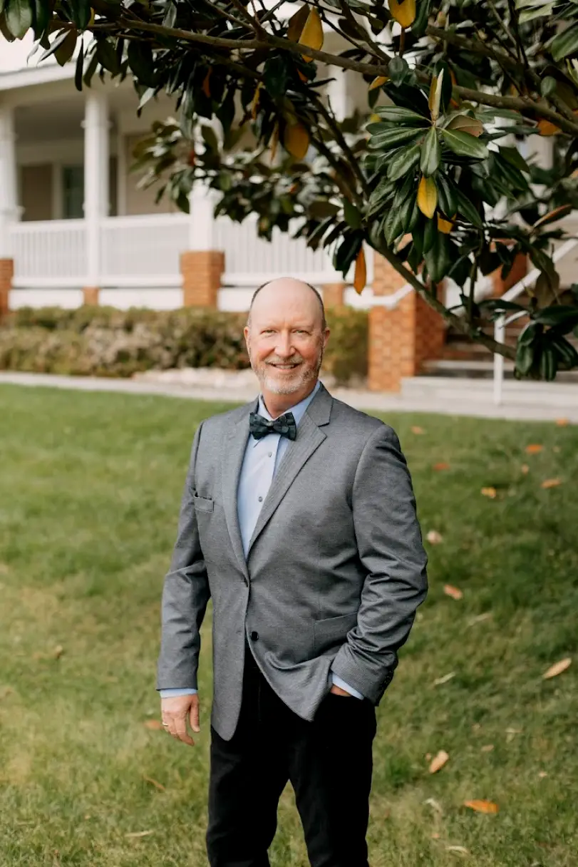 Williamsburg Dr. Ray Henley, DDS