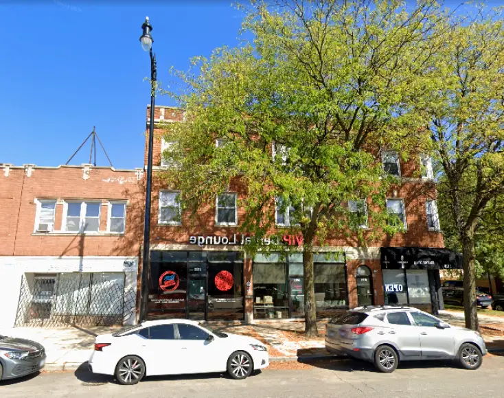  Chicago VIP Dental Lounge - Dentist Portage Park