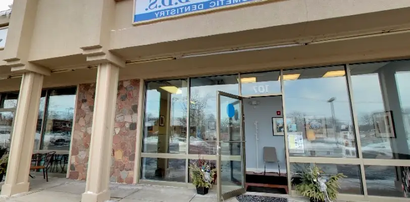 Libertyville Dr. Christopher B. Quick, DDS