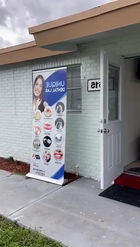  Hollywood Happy Dental Group