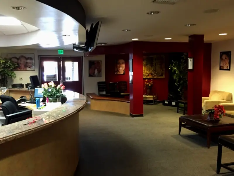 Northridge Dr. Hamid R. Shahmohammadi, DDS