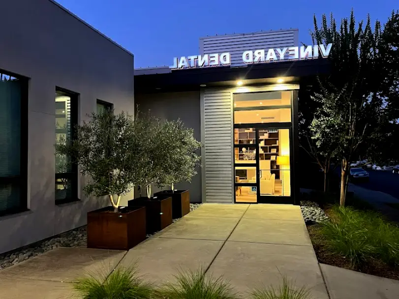 Napa Vineyard Dental: Nancy Azizi DDS