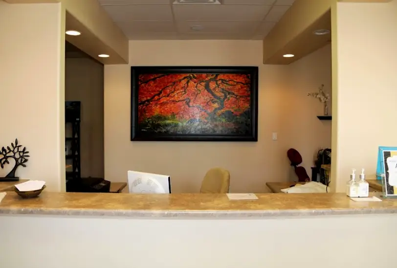 Tijeras YOUR Dental - Gaylina Reachi, DDS