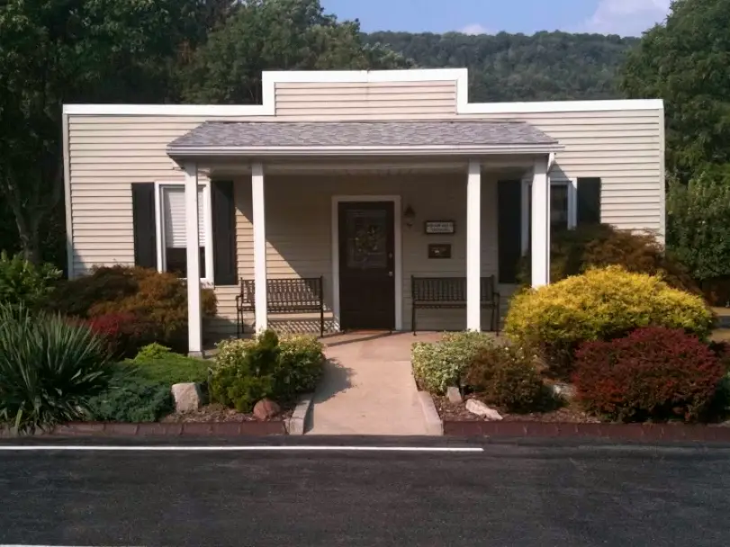 La Vale Family Values Dental | Ryan Wratchford DDS | LaVale, MD Dentist 21502