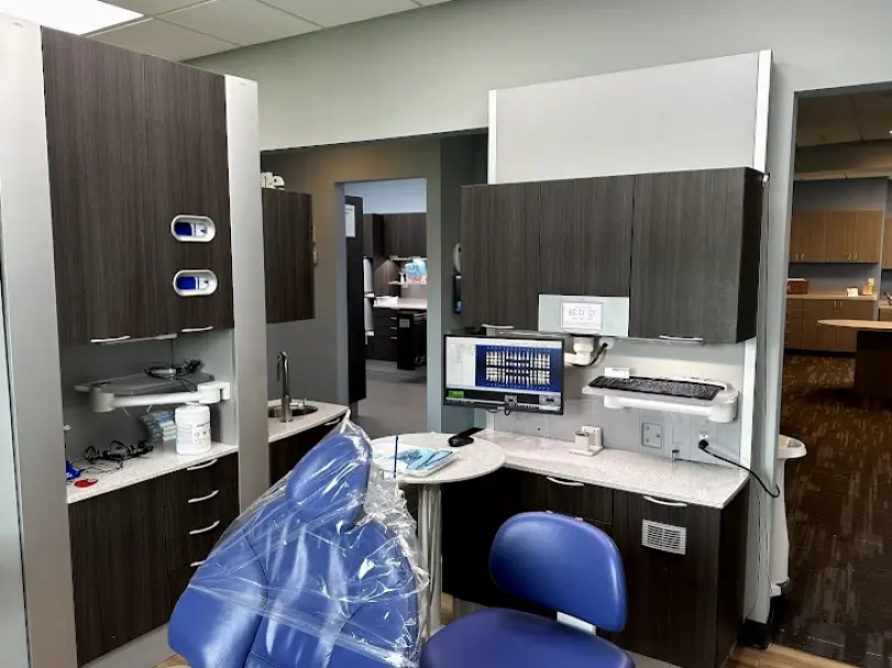 Chagrin Falls Chagrin Family Dental Care: Brian Hivick, DDS