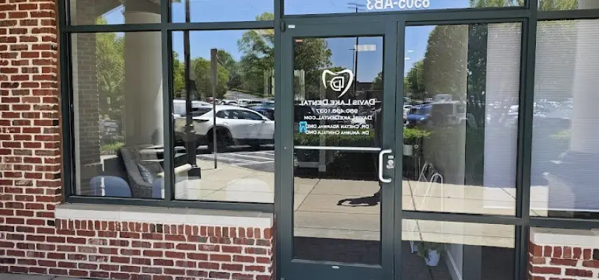  Charlotte Davis Lake Dental