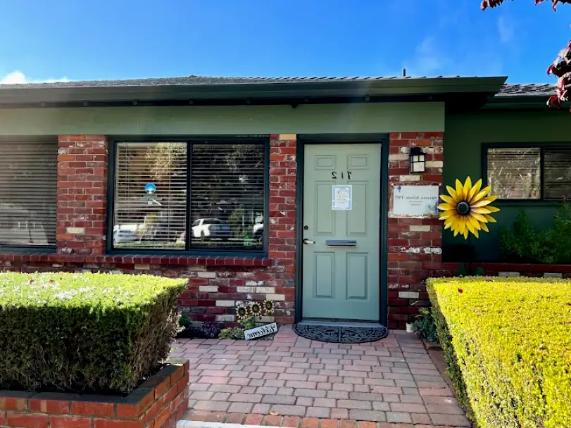 Pacific Grove Adriana Lalinde, DDS