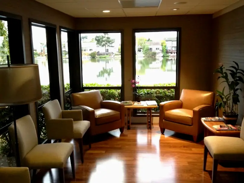 Redwood City Dr. Mauricio Ronderos, DDS