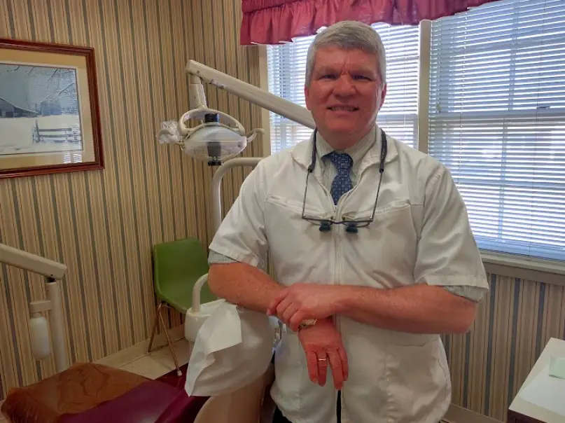 Timberville Dr. Alan D. Robbins, Family Dentistry