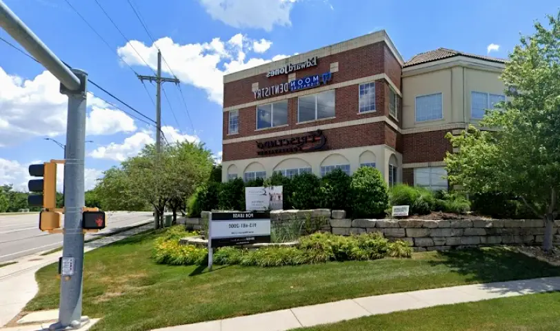 Olathe Moon Signature Dentistry - Dr. Beverly Moon D.M.D.