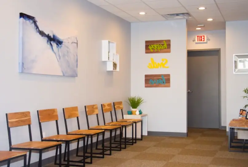  Louisville Hernandez Dental Care