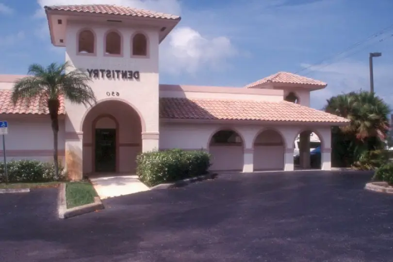  Boynton Beach Palm Beach Smiles: Michael I. Barr, DDS