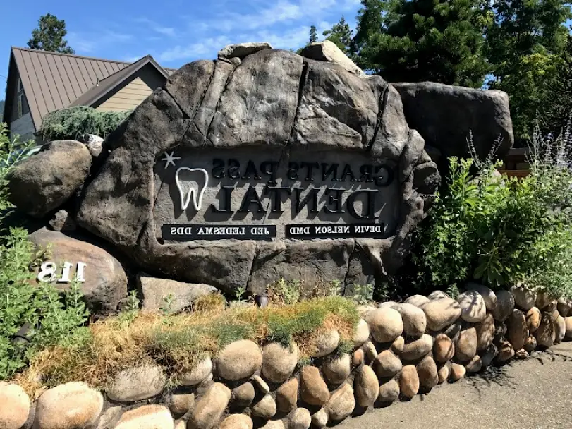 Grants Pass Dental: Jed Ledesma, DDS