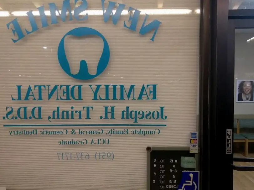  Riverside New Smile Family Dental Office