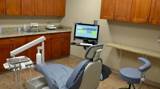 Edmonds Northwest Dental Center: Reza Nabaie, DDS