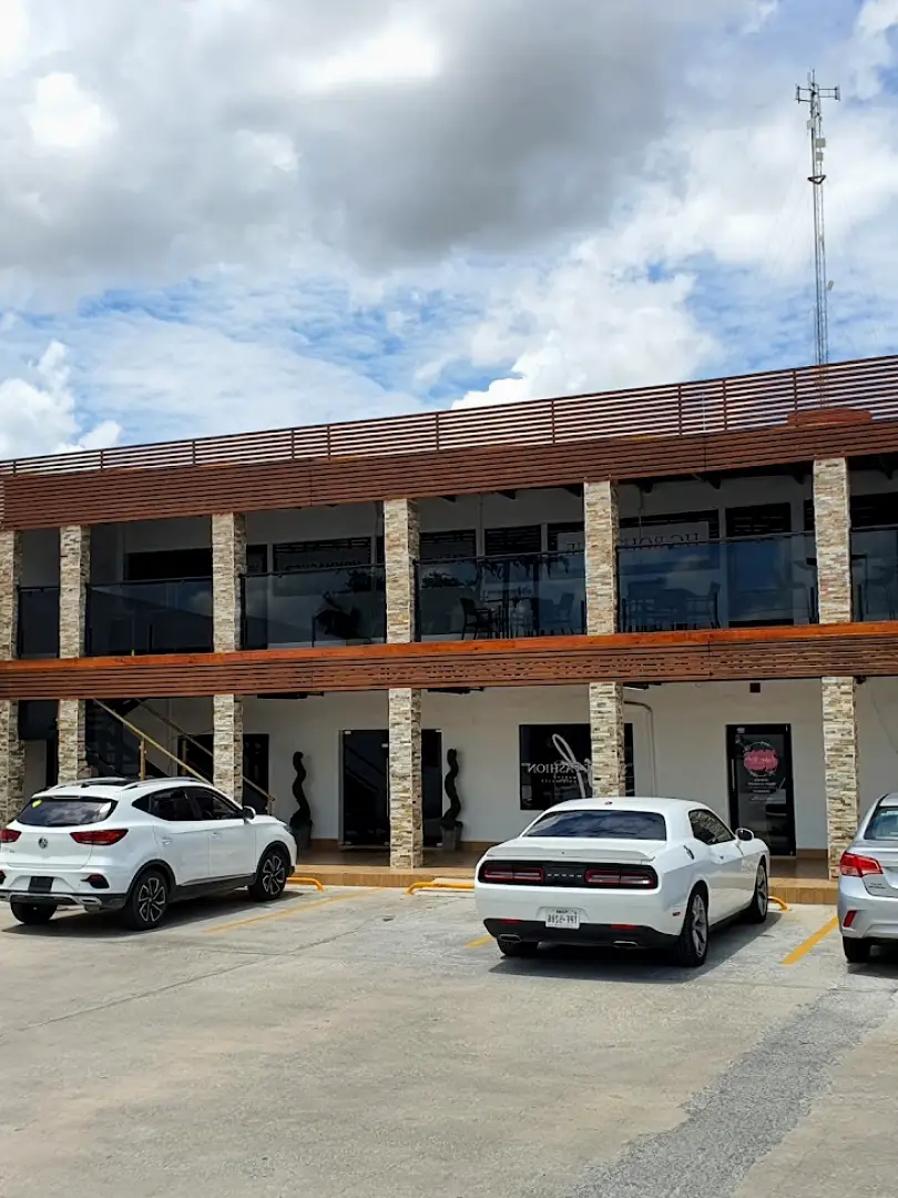 Nuevo Laredo Moon Dental