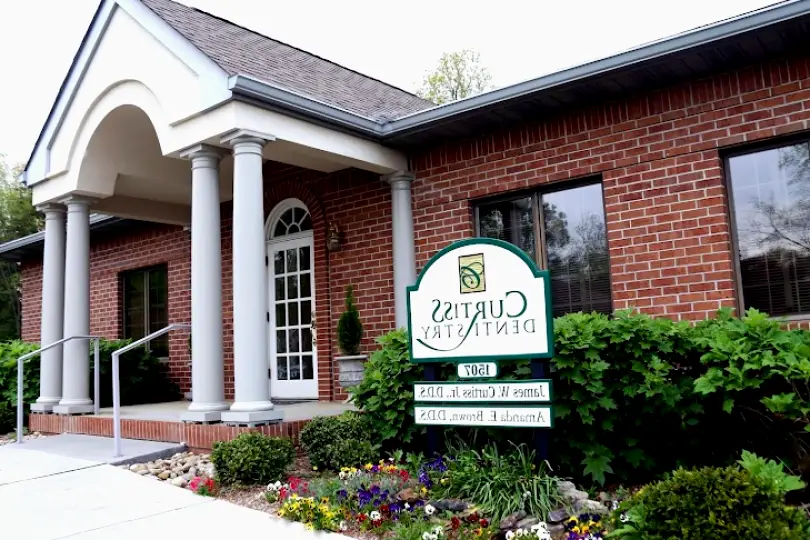  Curtiss Dentistry of Maryville