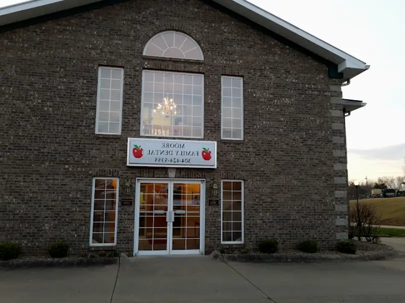  Parkersburg Aaron M Moore, DDS