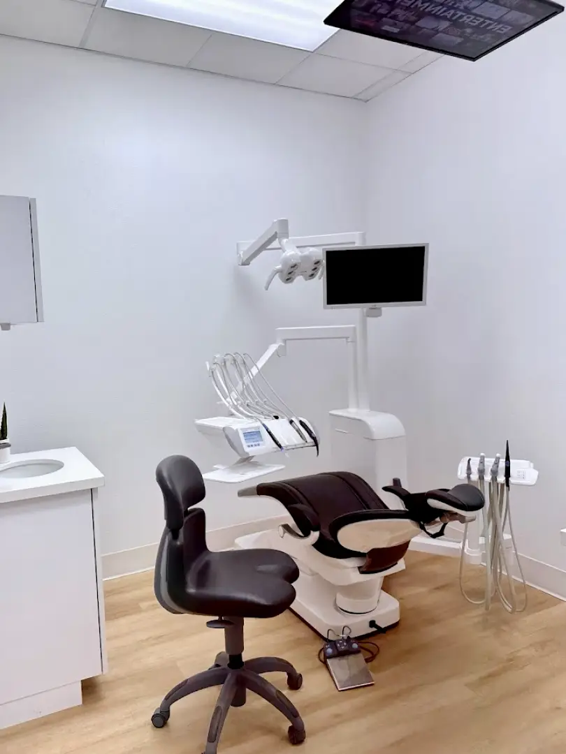 GLOW DNTL - Dr. Amera Al-Faleh Dentist in Aliso Viejo, CA