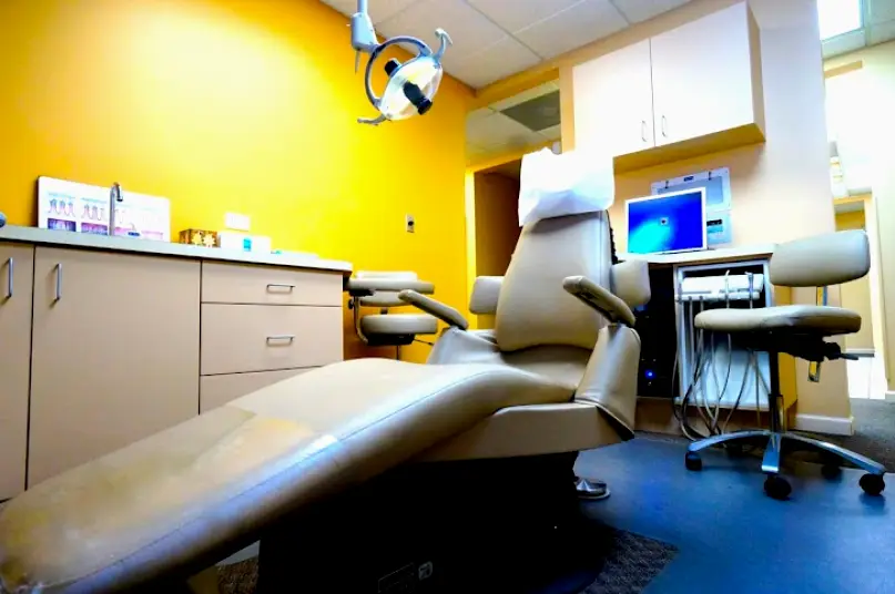 La Grange Park Dr. Omar Alramli, DDS