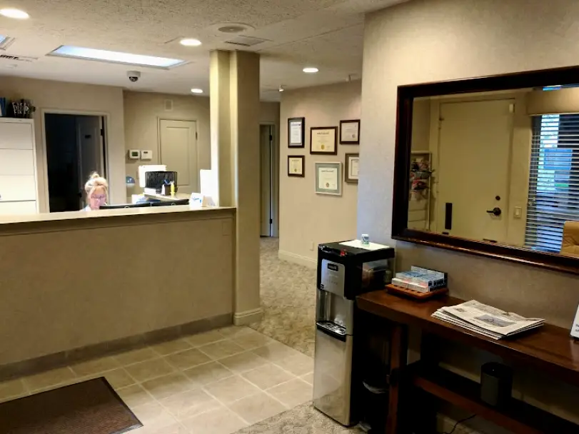 Goleta Lloyd Suzuki DDS