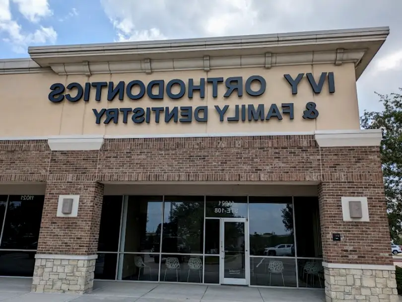  Pearland Ivy Orthodontics & Family Dentistry