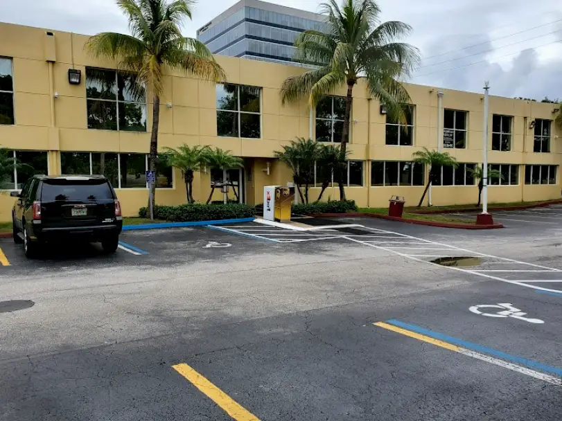 Luvic Advanced Dentistry Aventura