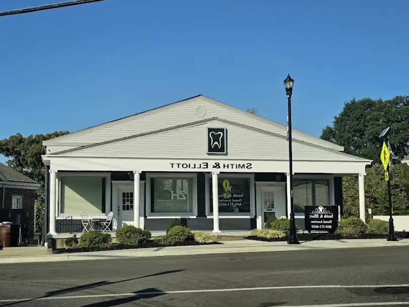  Florence Dr. Ron D. Elliott, DDS
