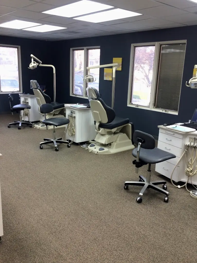 Mahomet Shafer Robert w DDS